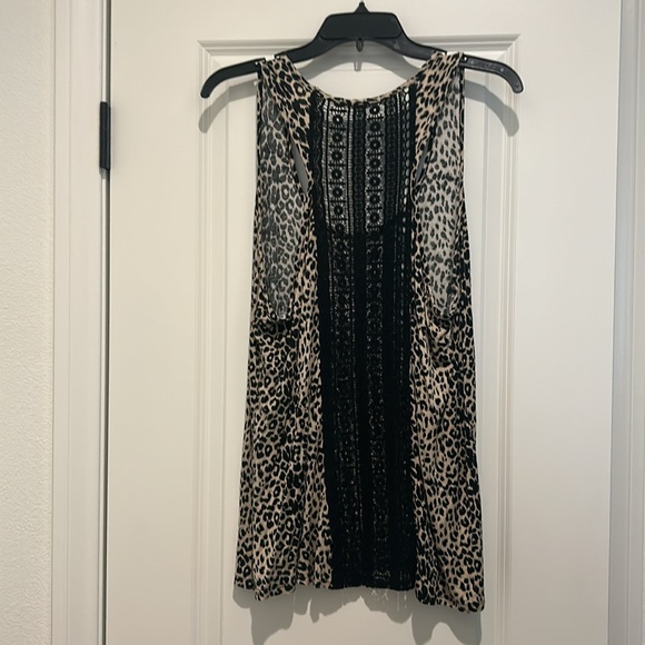 Olivia Moon leopard print sleeveless blouse - Picture 5 of 7